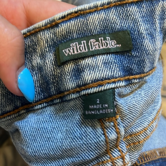 Cute Jean skirt - Picture 2 of 2